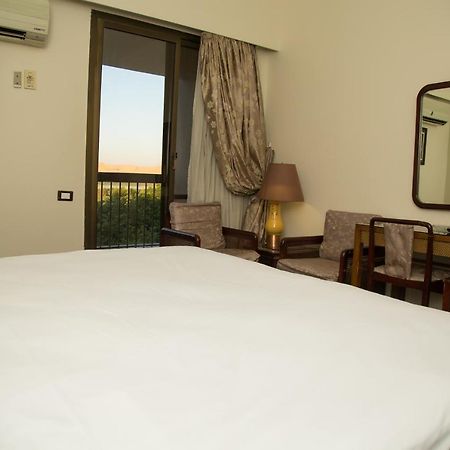 Mg Nefertiti Hotel Al Minya Eksteriør billede