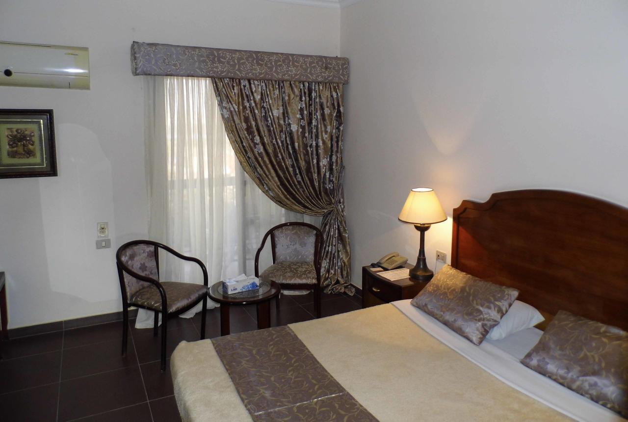 Mg Nefertiti Hotel Al Minya Værelse billede