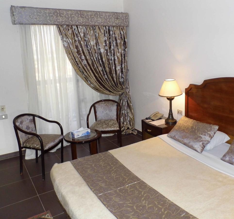 Mg Nefertiti Hotel Al Minya Værelse billede